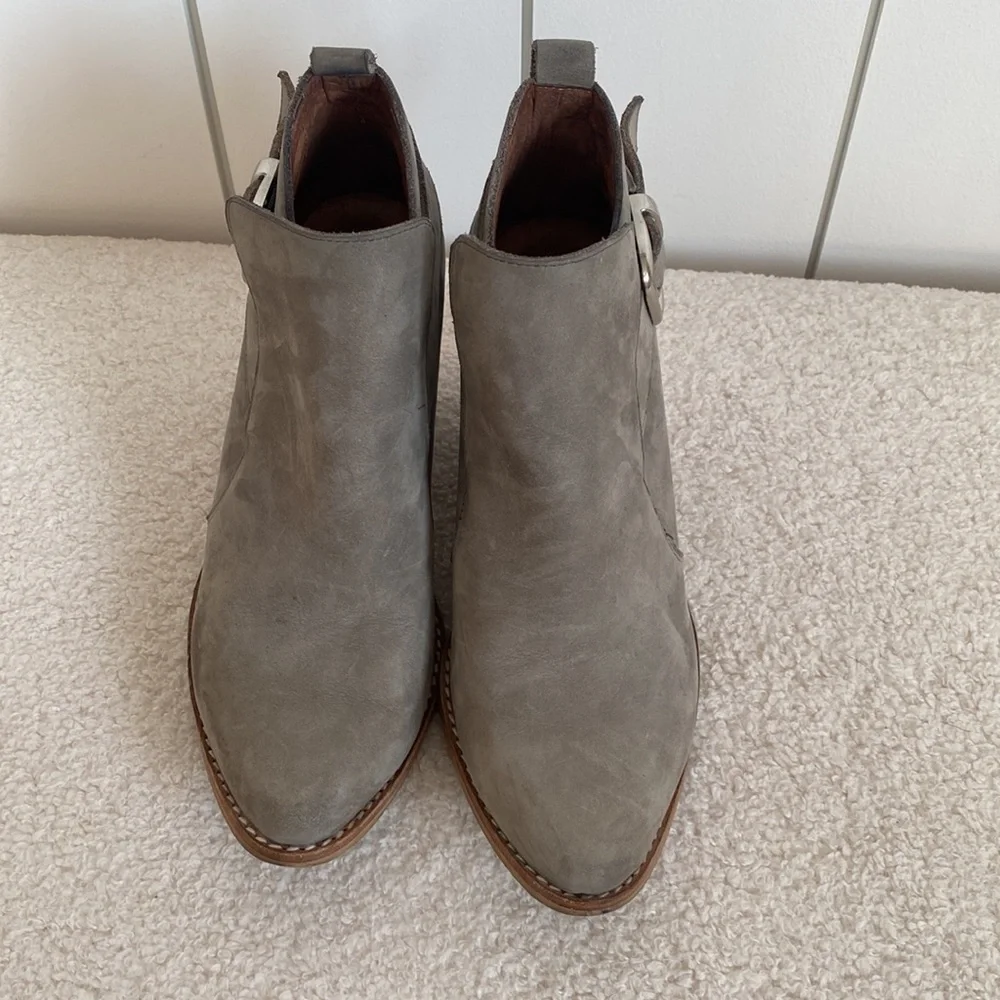 Jeffrey Campbell booties - Picture 7 of 7